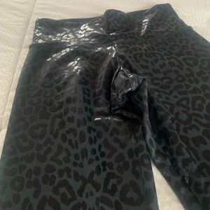 Liquid LEOPARD leggings